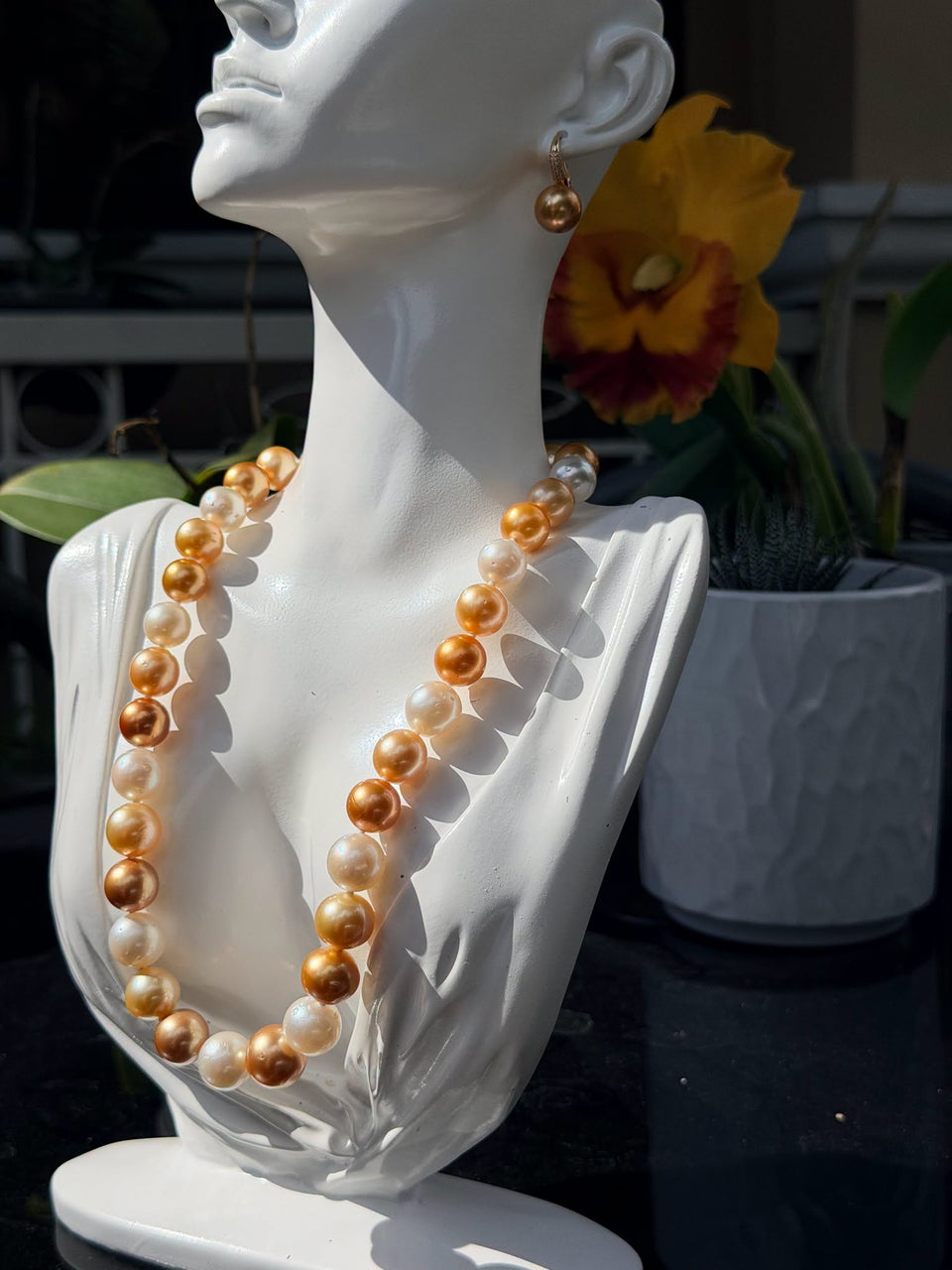 White Golden Champagne Necklace and Earrings